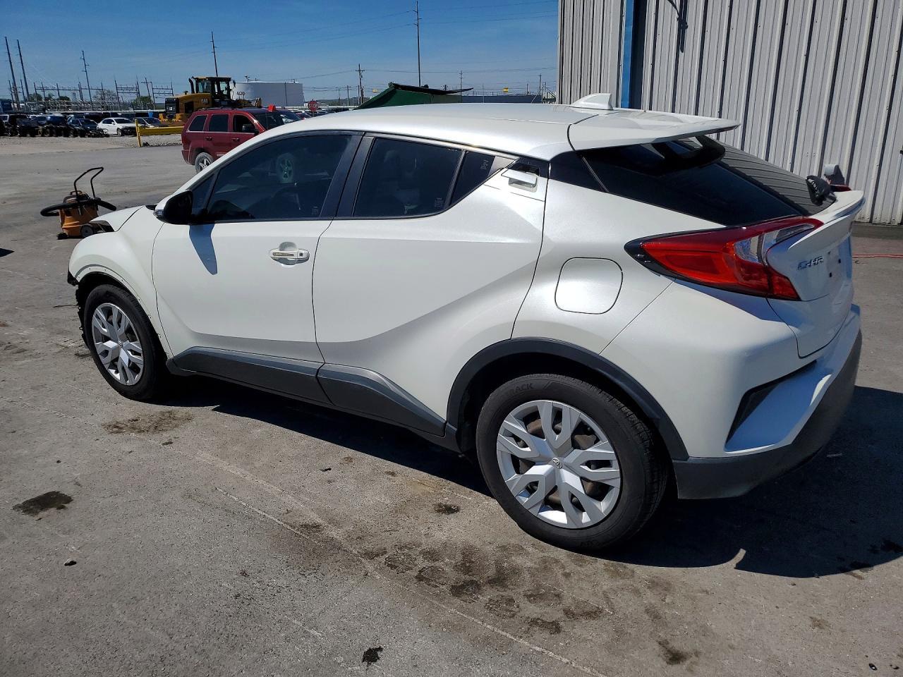 2021 Toyota C-Hr Le - Фото 2