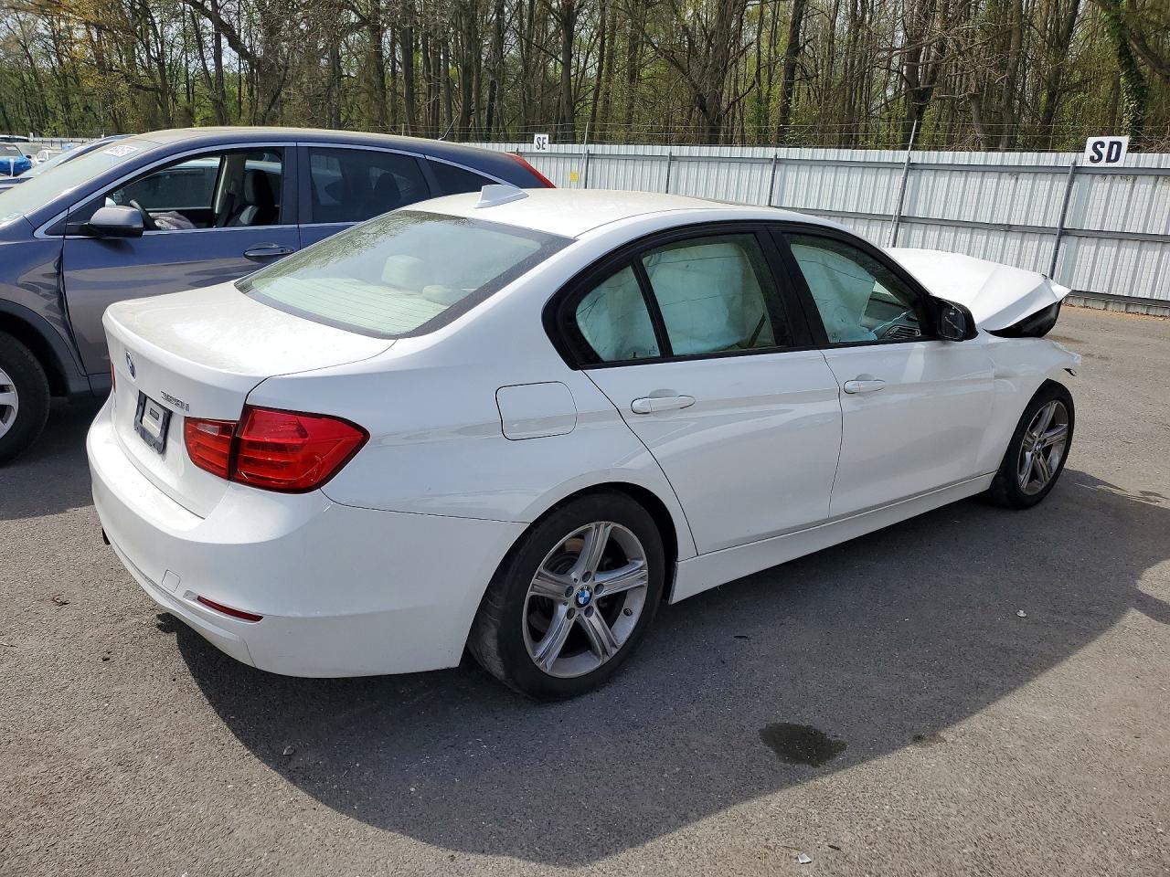 2012 BMW 328 I - Image 3