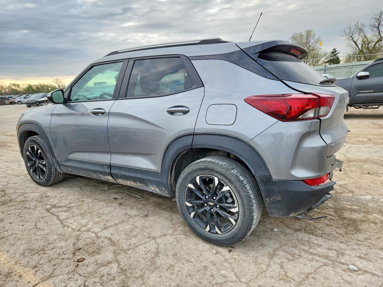 2023 Chevrolet Trailblazer Lt - Image 2