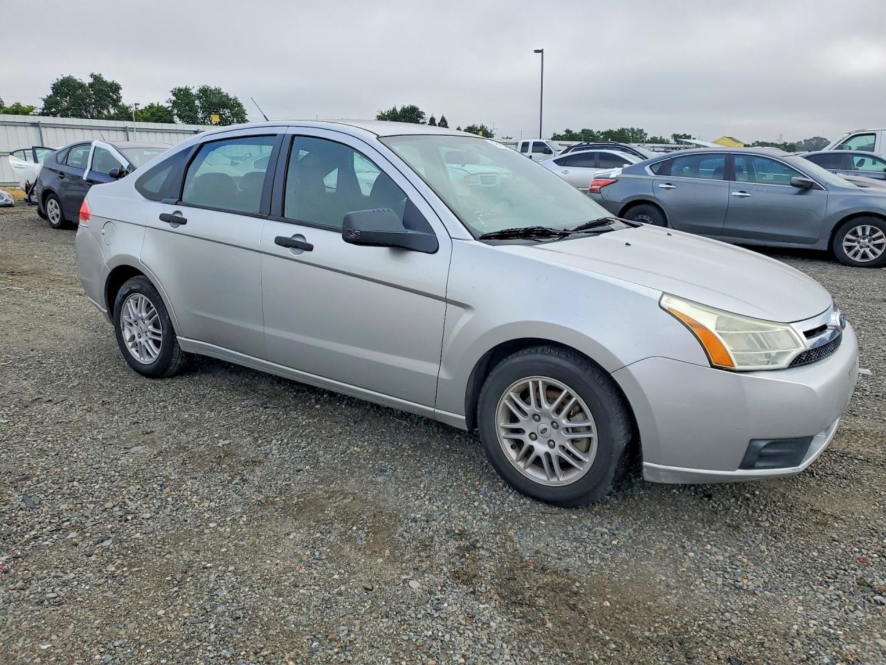 2010 Ford Focus Se - Фото 4