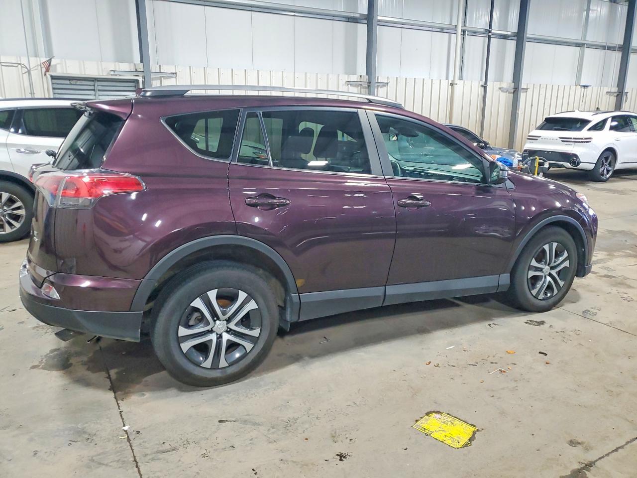 2017 Toyota Rav4 Le - Image 3