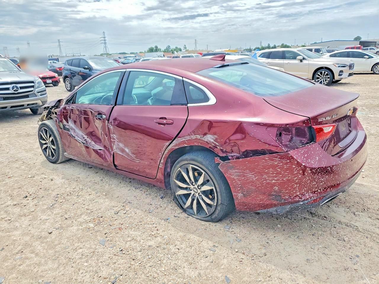 2016 Chevrolet Malibu - Фото 2