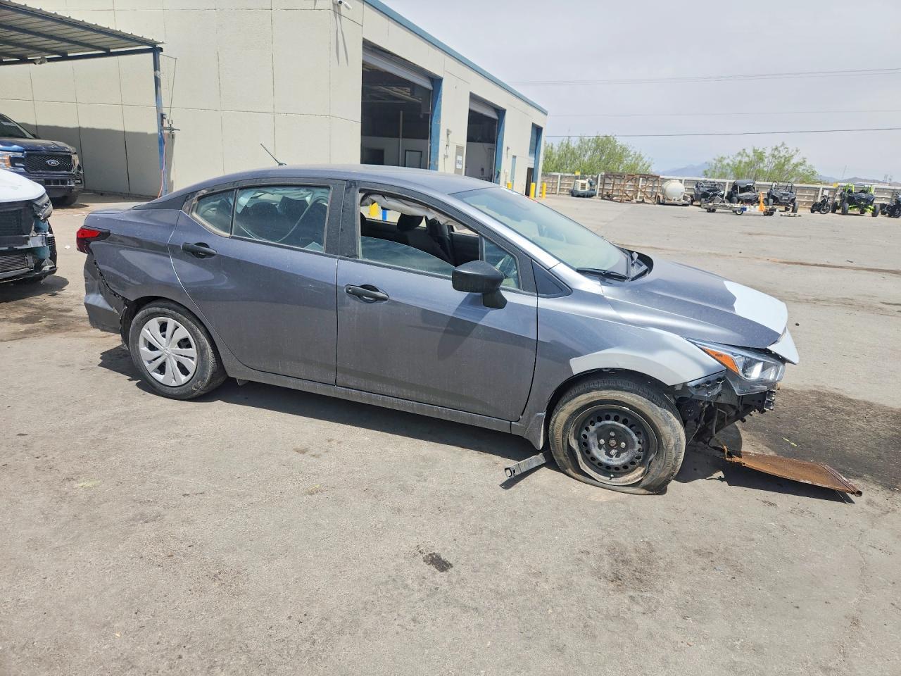2023 Nissan Versa S - Image 4