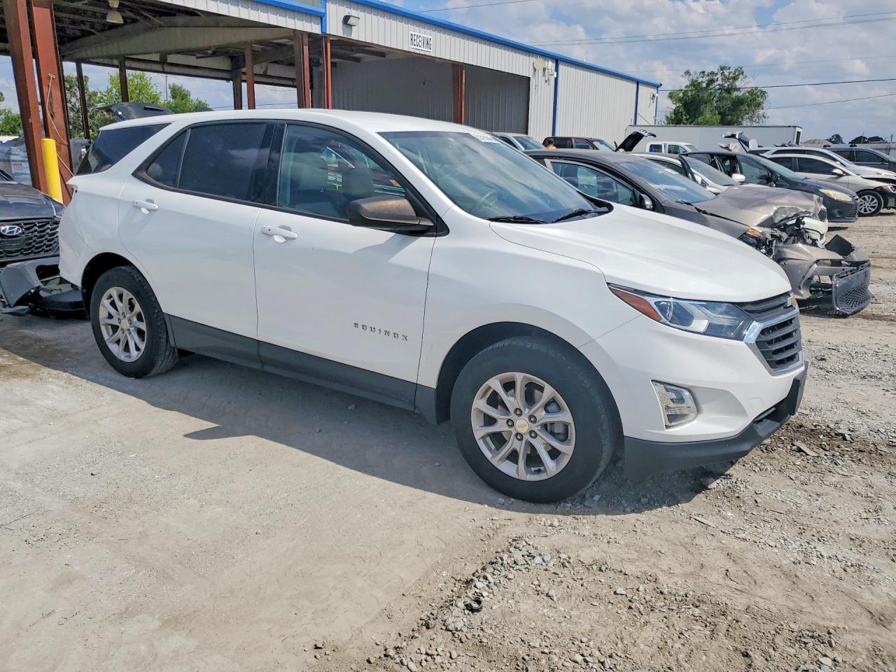 2019 Chevrolet Equinox Ls - Фото 4