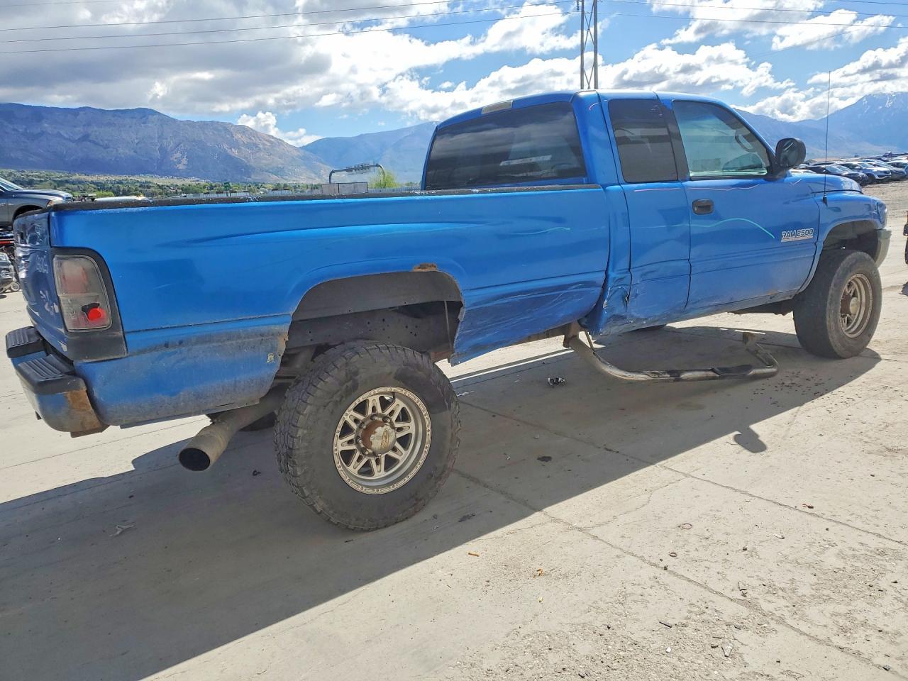2001 Dodge Ram 2500 - Image 3