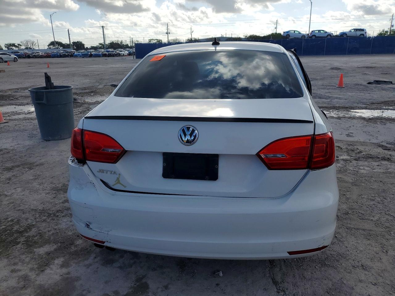 2013 Volkswagen Jetta Se - Image 6