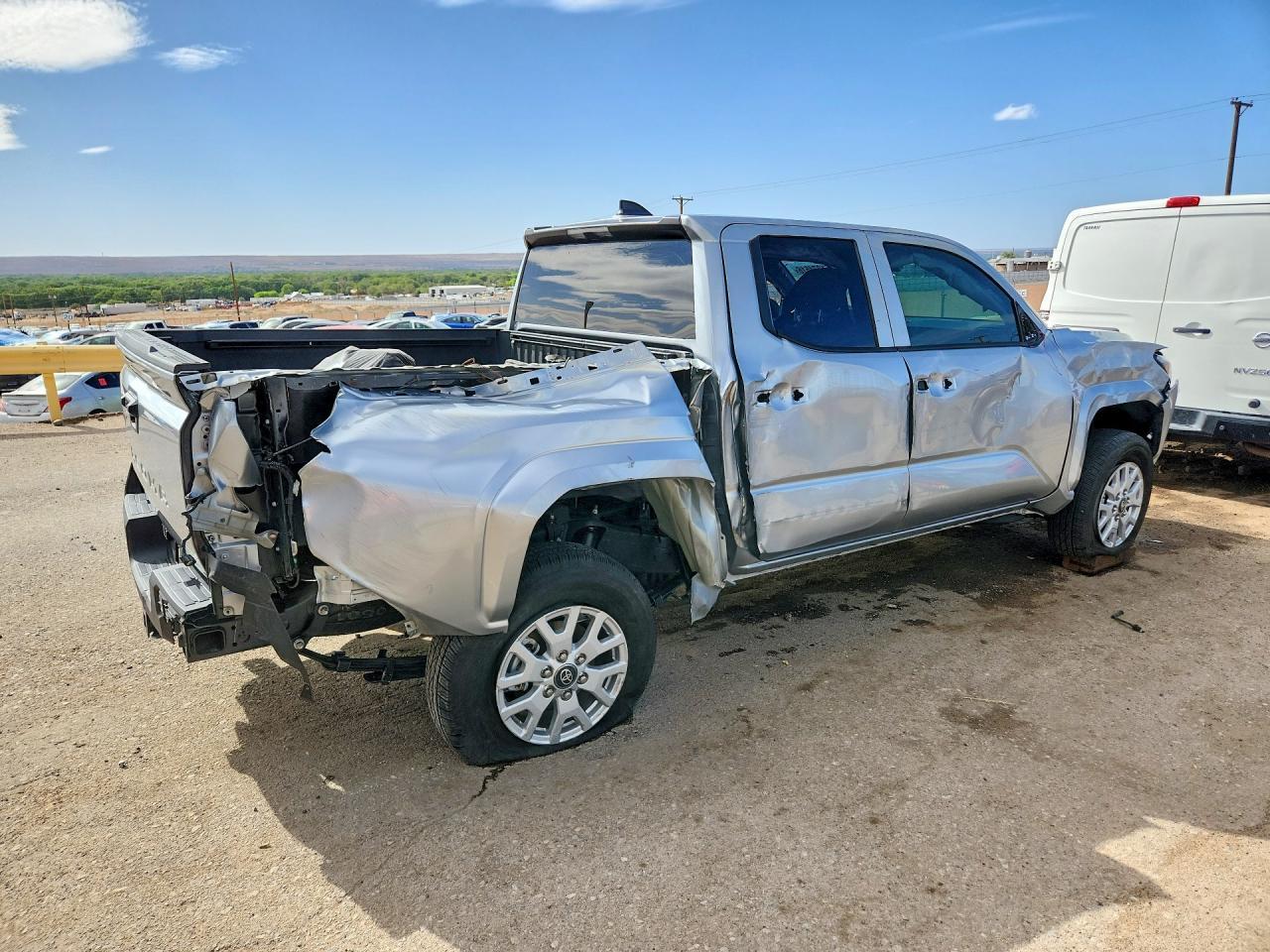 2025 Toyota Tacoma Sr - Фото 3
