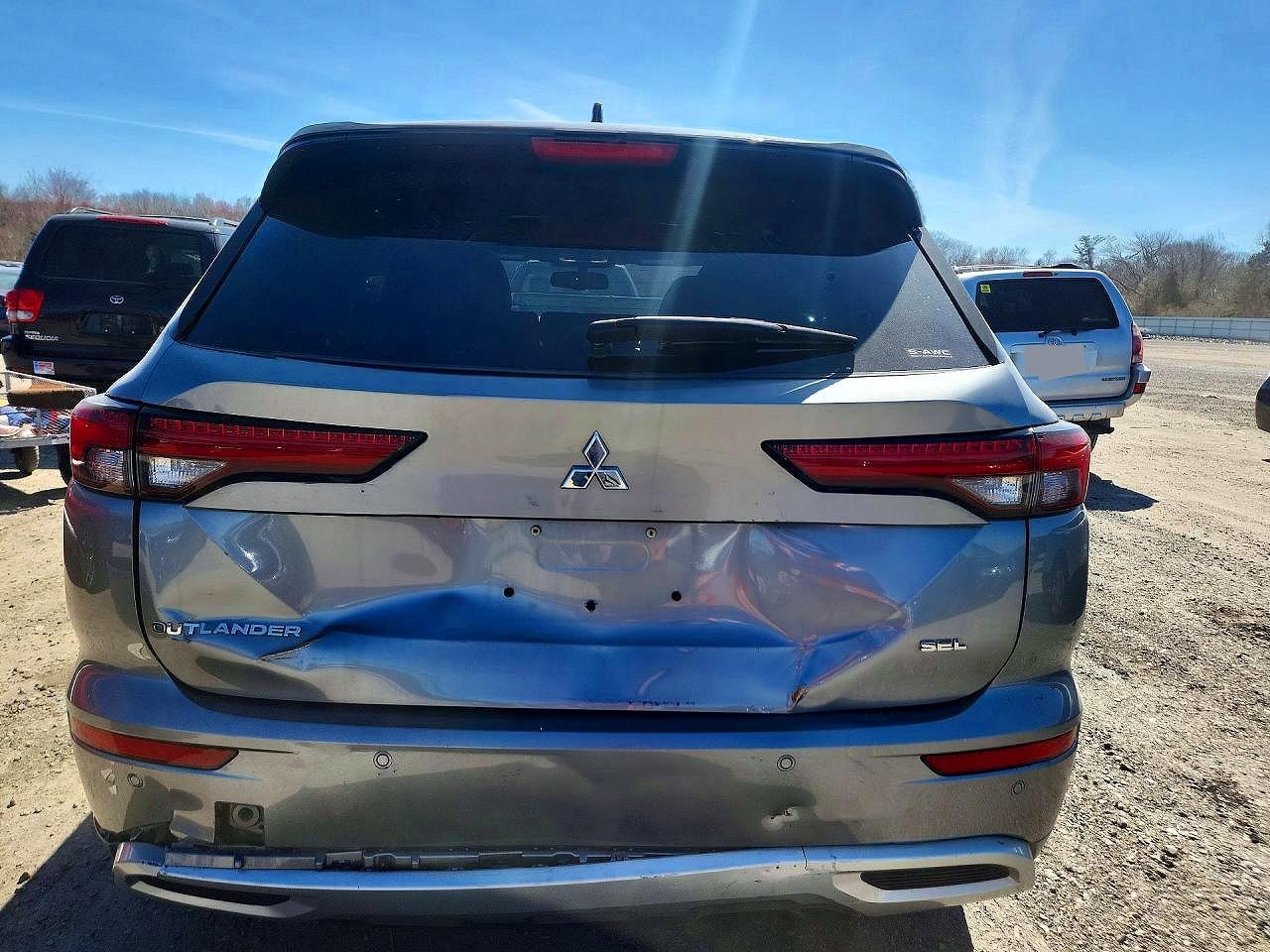 2024 Mitsubishi Outlander Sel - Image 6