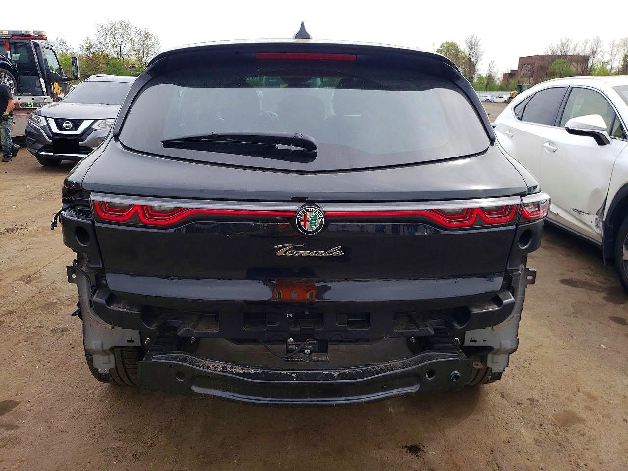 2024 Alfa Romeo Tonale Ti - Image 6