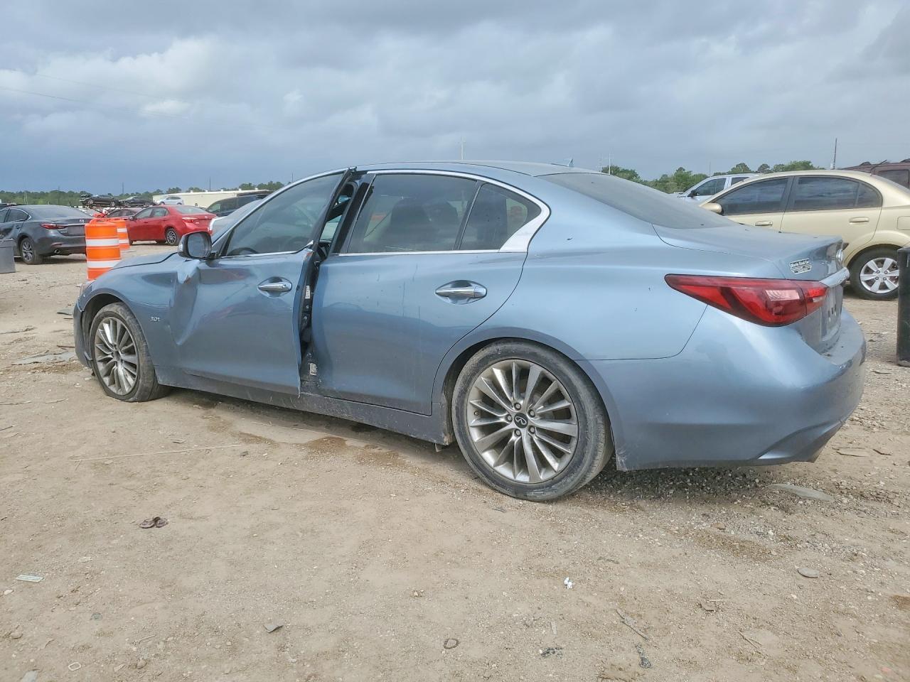 2020 Infiniti Q50 3.0T Luxe - Фото 2