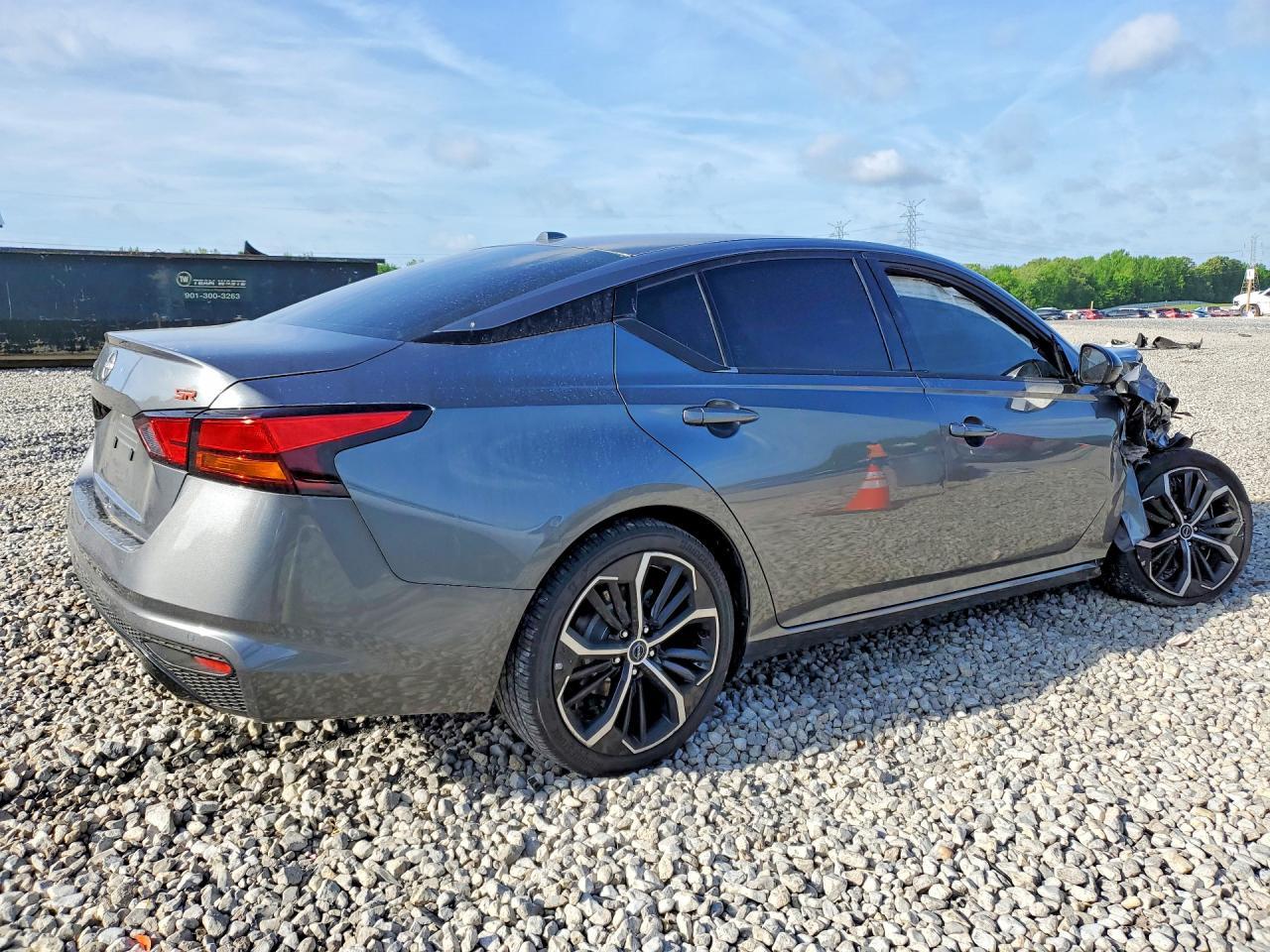 2023 Nissan Altima Sr - Фото 3
