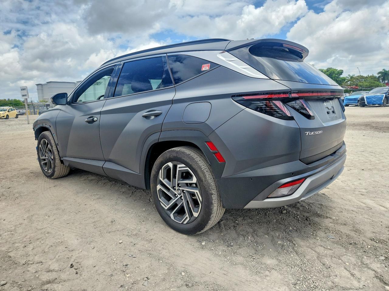 2025 Hyundai Tucson Limited - Фото 2