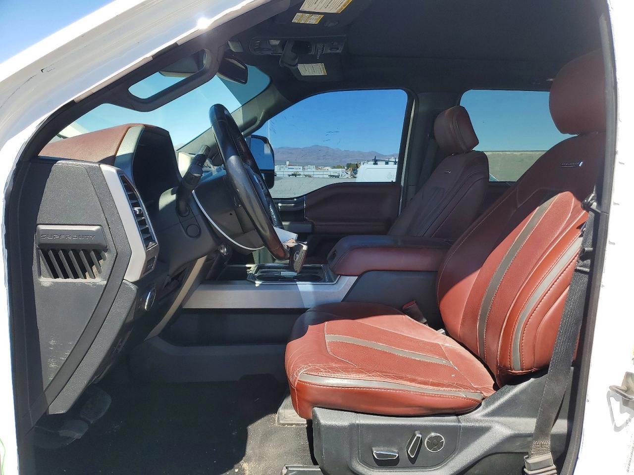 2019 Ford F350 Super Duty - Фото 7