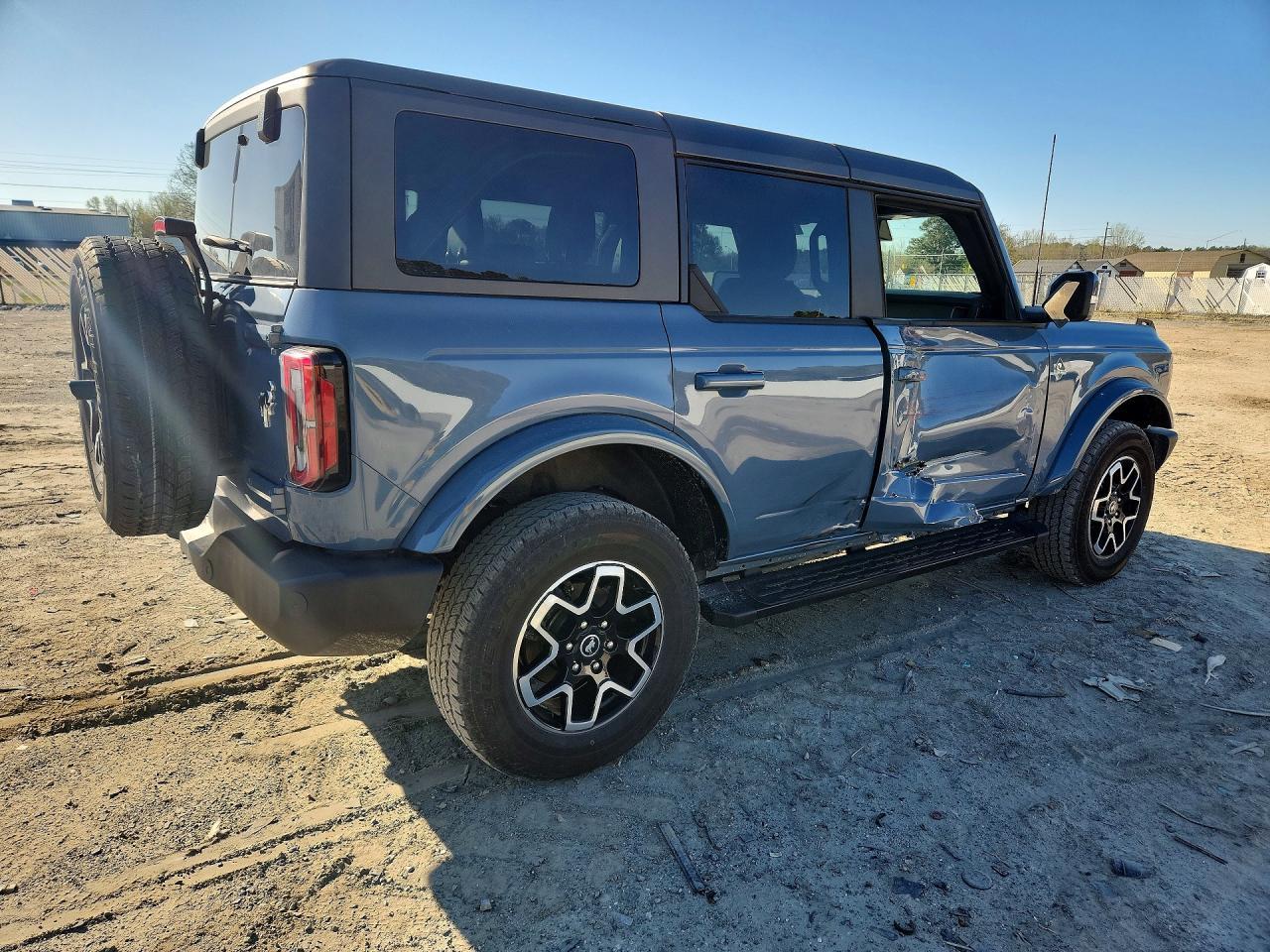 2024 Ford Bronco Outer Banks - Фото 3