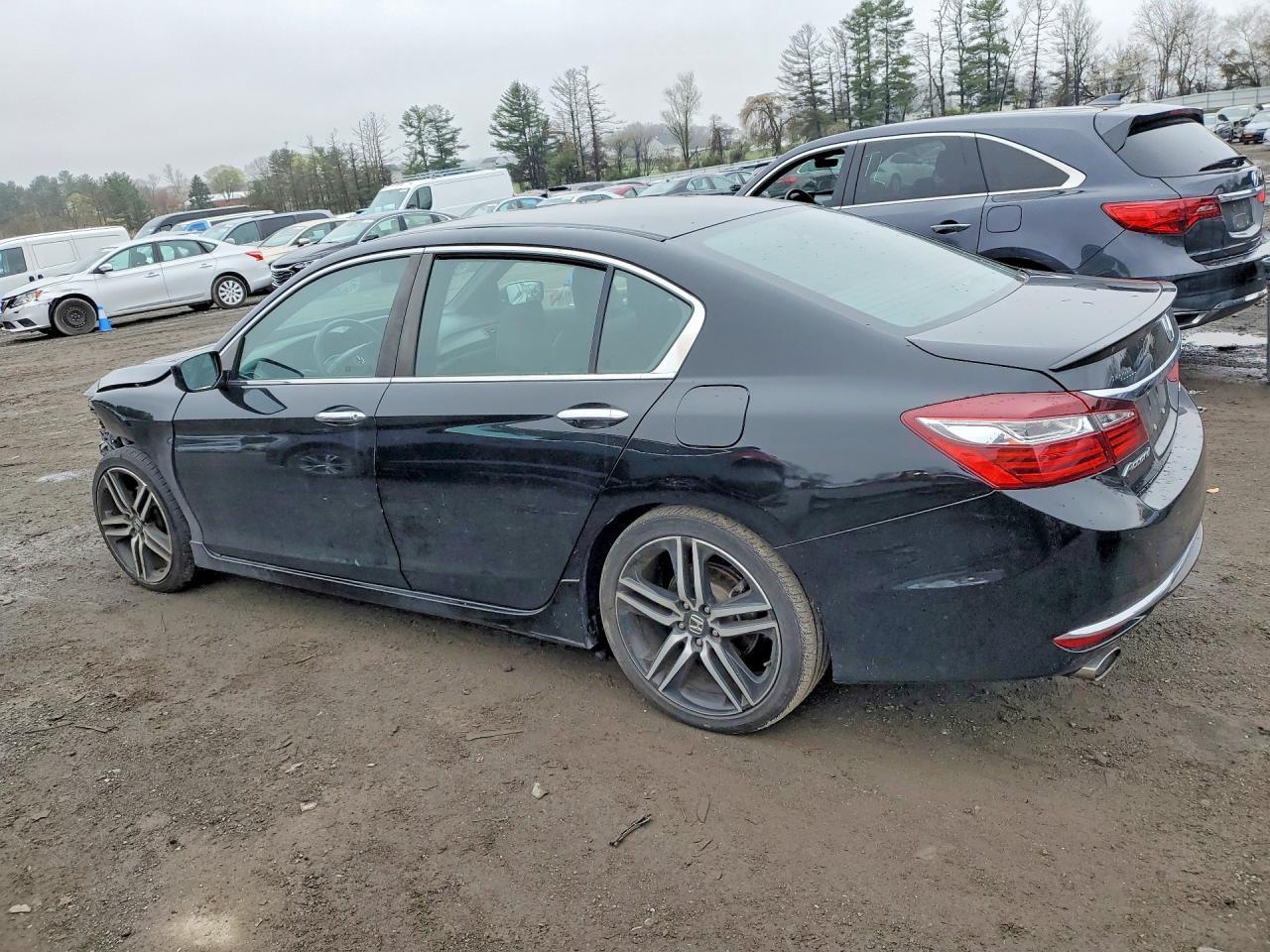 2017 Honda Accord Sport - Фото 2