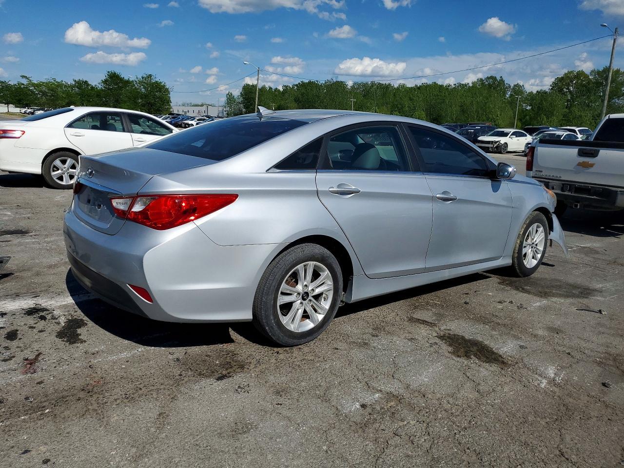 2014 Hyundai Sonata Gls - Фото 3