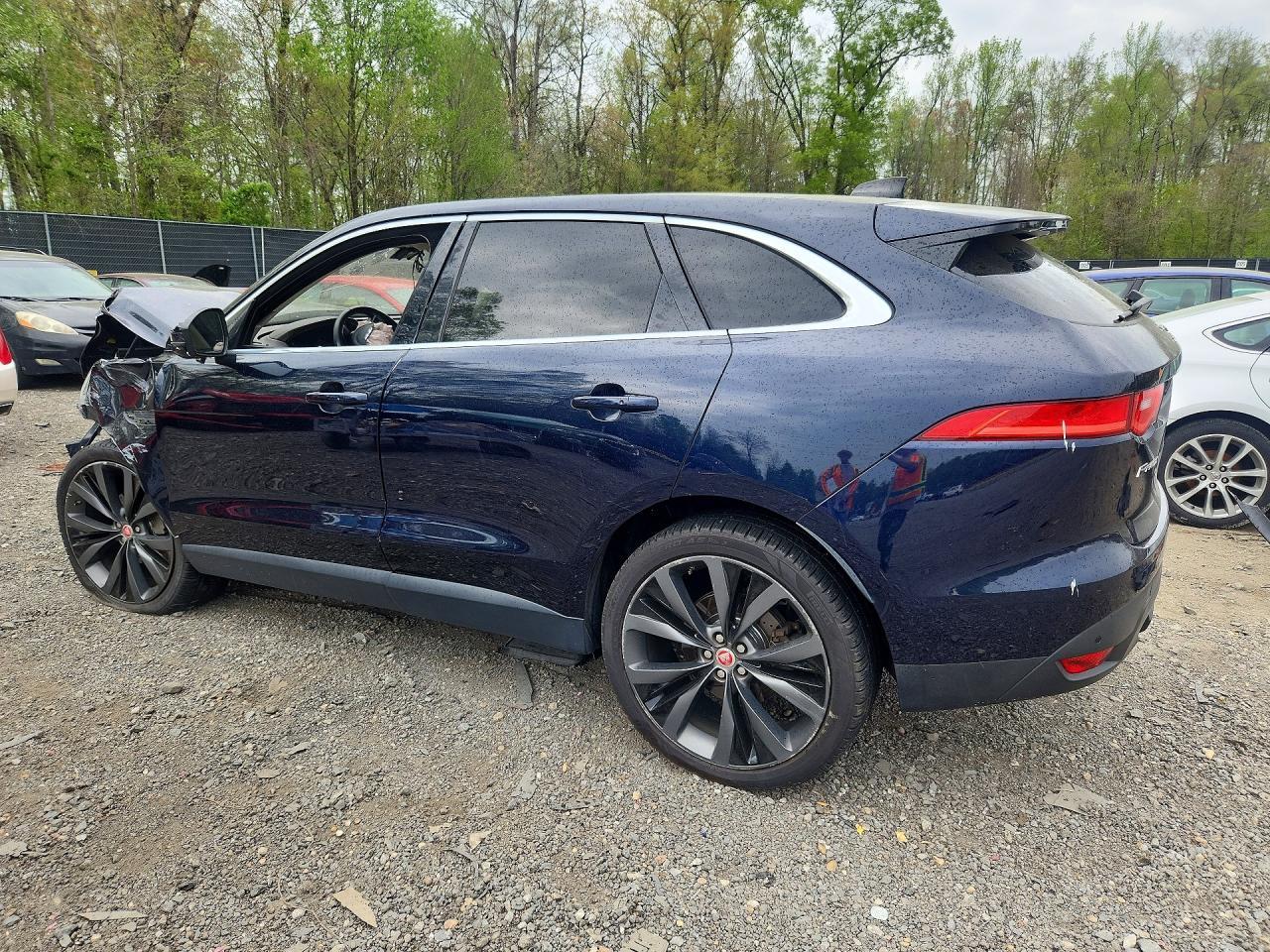 2020 Jaguar F-Pace Prestige - Image 2