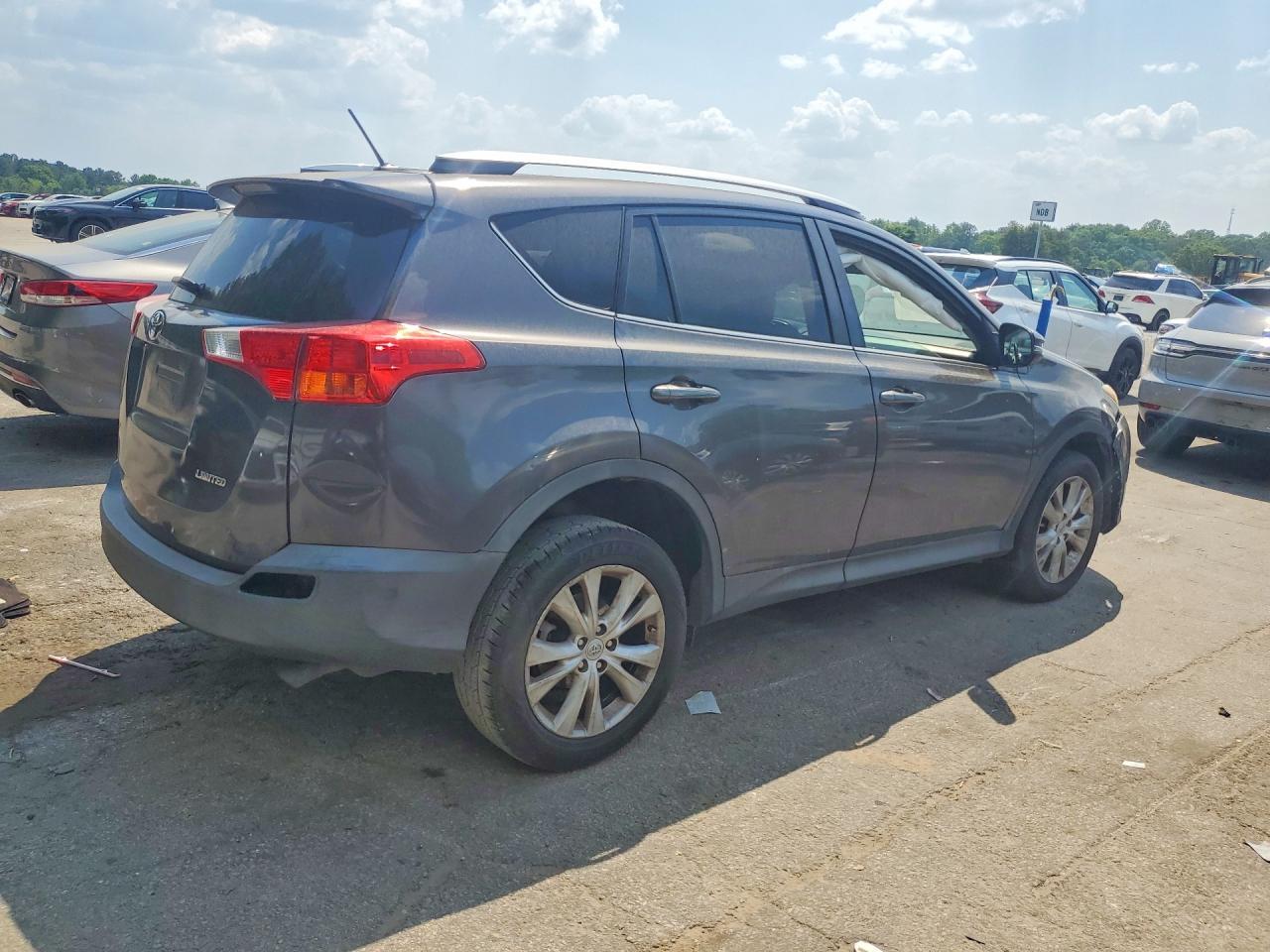 2015 Toyota Rav4 Limited - Image 3