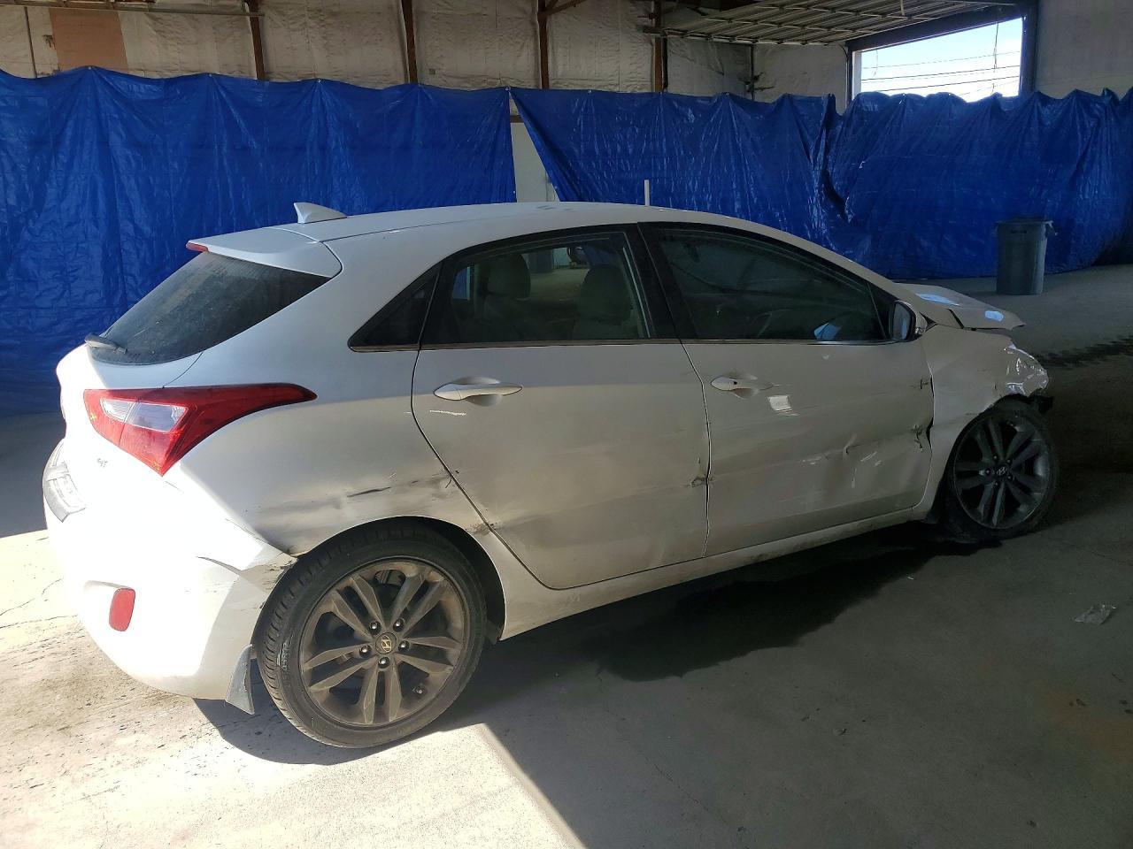 2016 Hyundai Elantra Gt Base - Фото 3