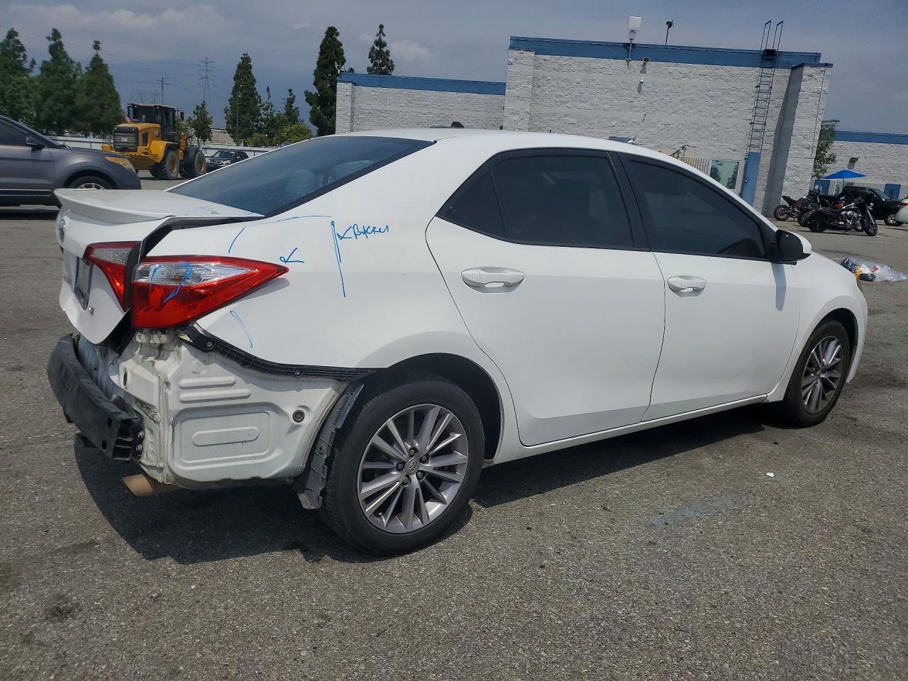 2015 Toyota Corolla Le Plus - Фото 3