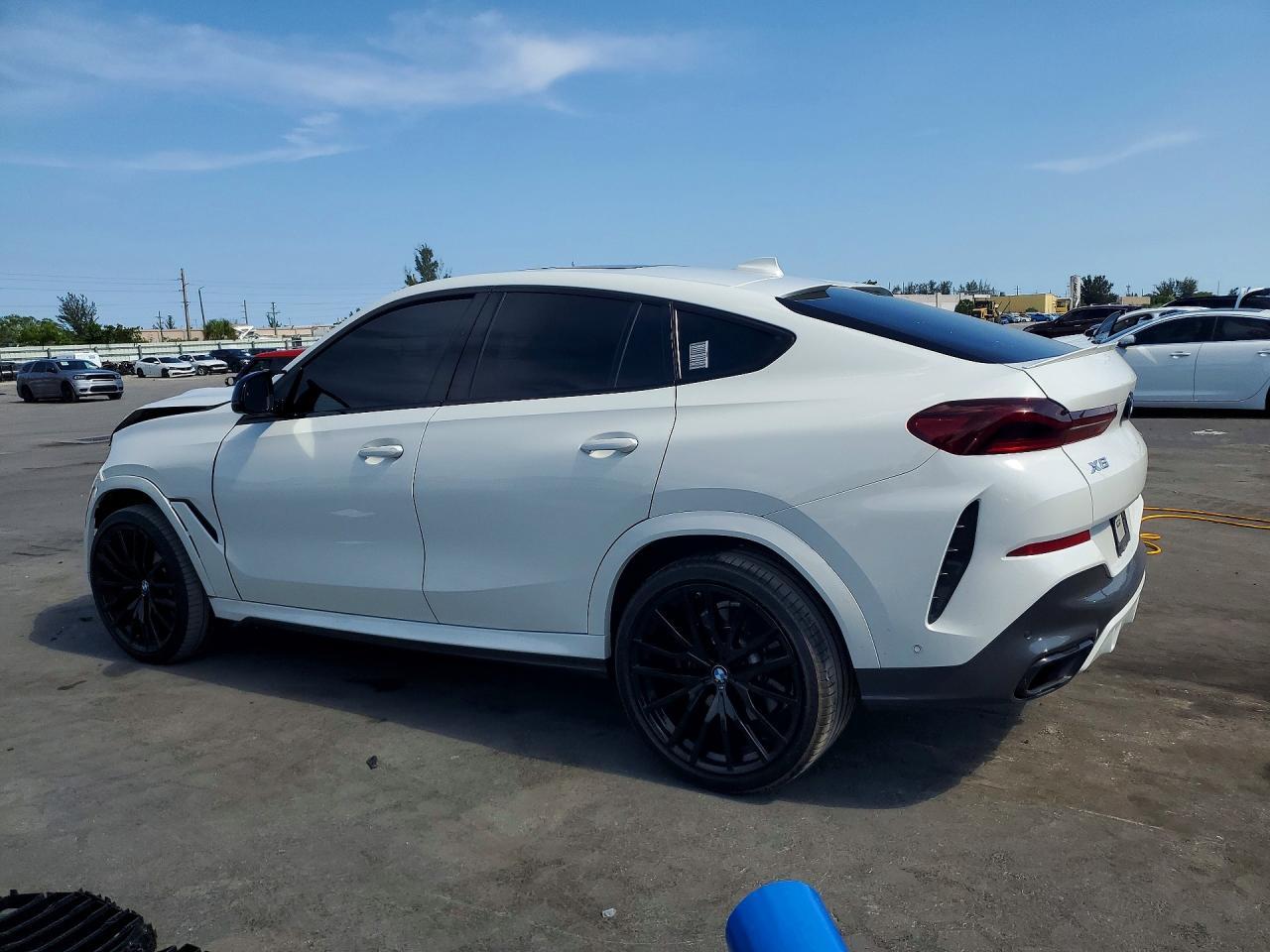 2021 BMW X6 Sdrive 40I - Image 2