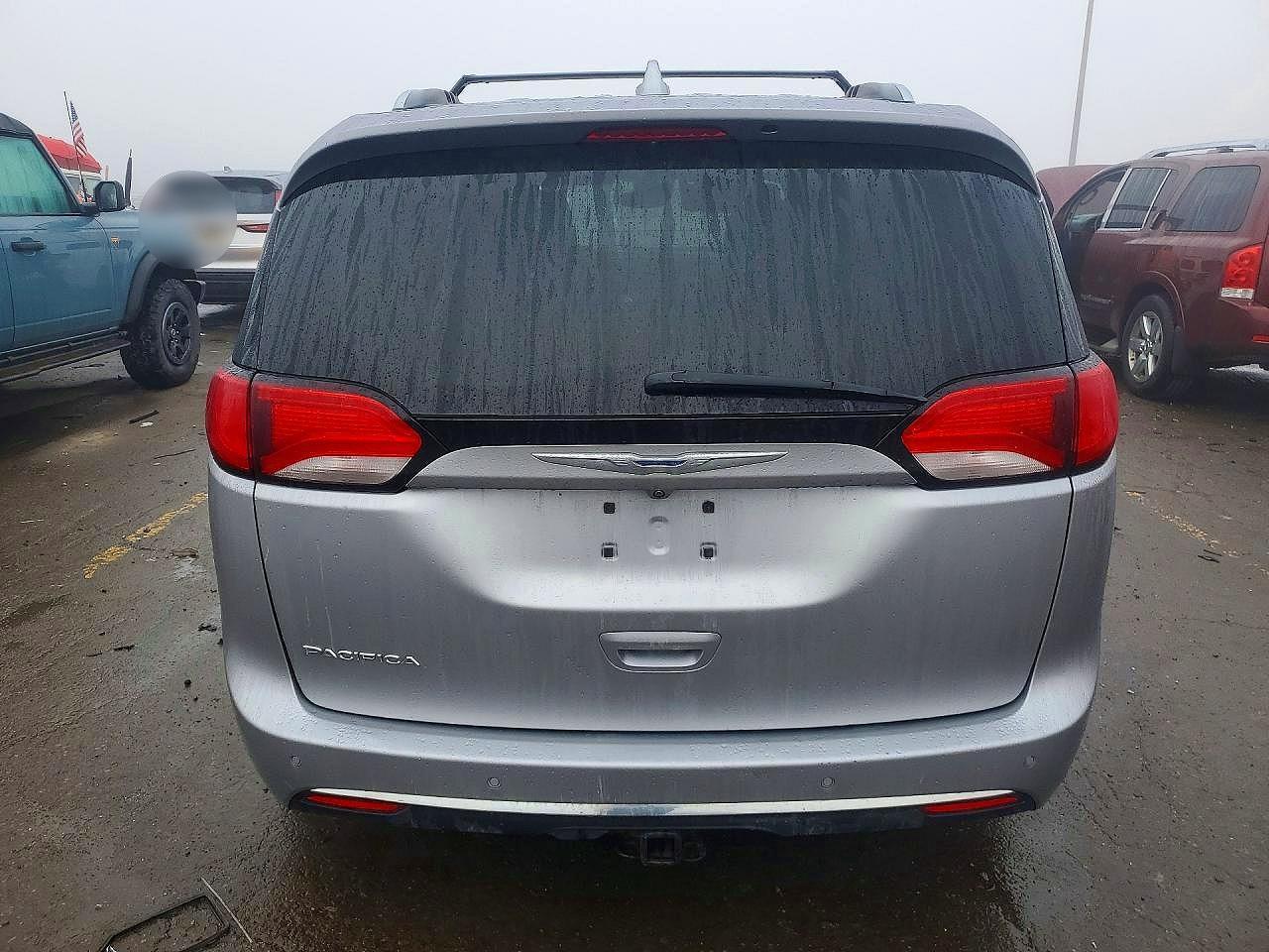 2017 Chrysler Pacifica Touring L Plus - Image 6