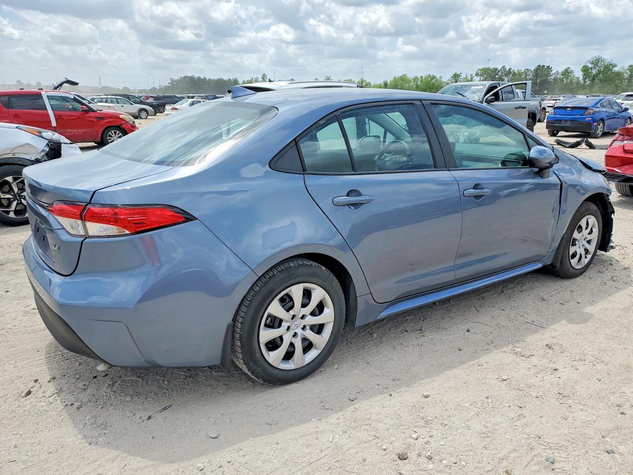 2026 Toyota Corolla Le - Фото 3