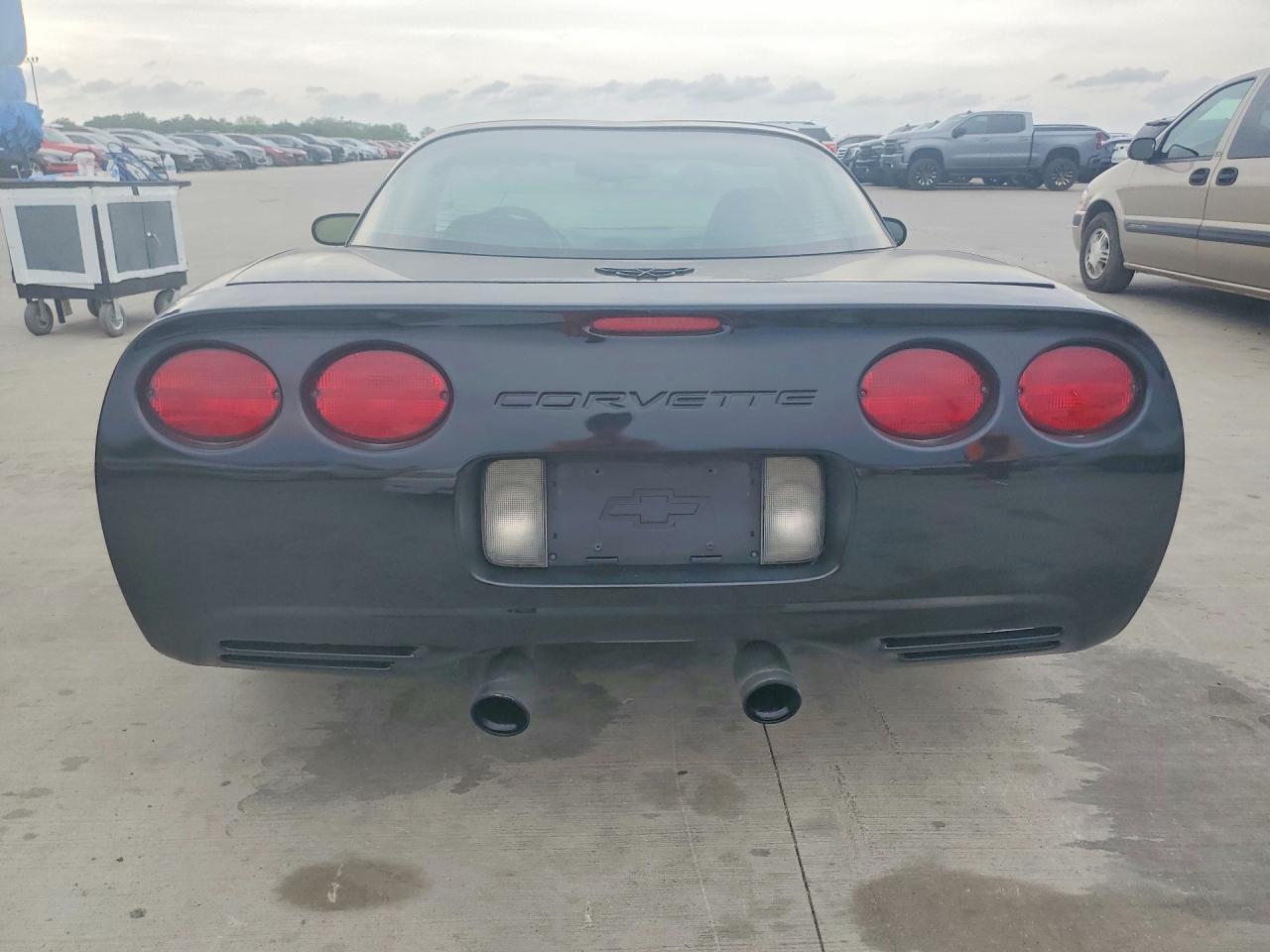 2001 Chevrolet Corvette - Фото 6