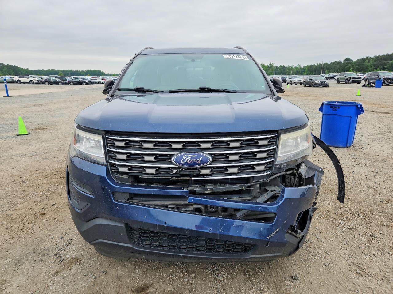 2017 Ford Explorer - Image 5