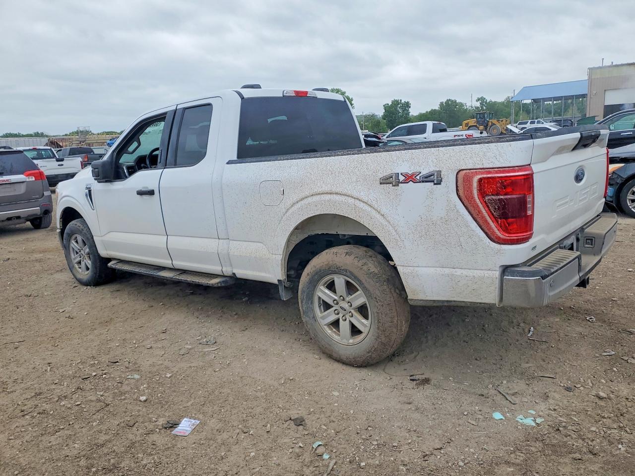 2022 Ford F150 Super Cab - Фото 2