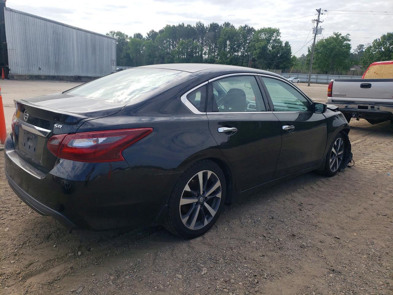 2017 Nissan Altima 2.5 Sr - Image 3