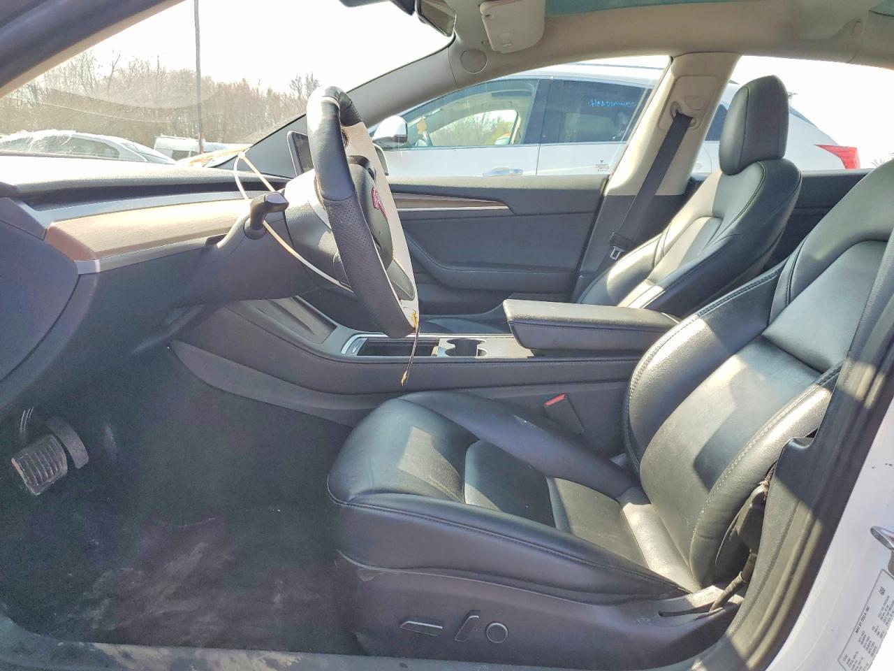 2023 Tesla 3 - Фото 7