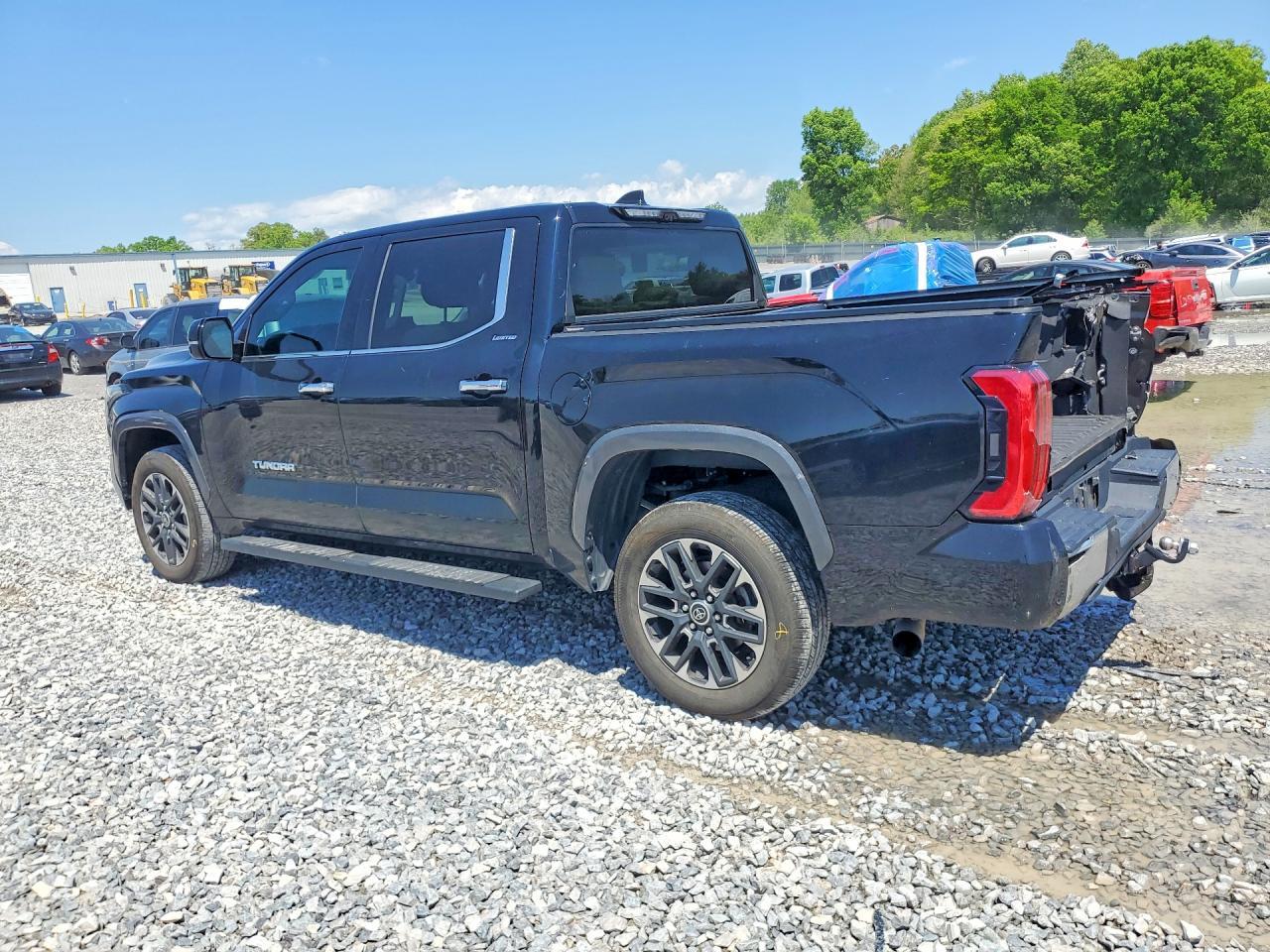 2023 Toyota Tundra Crewmax Limited - Фото 2
