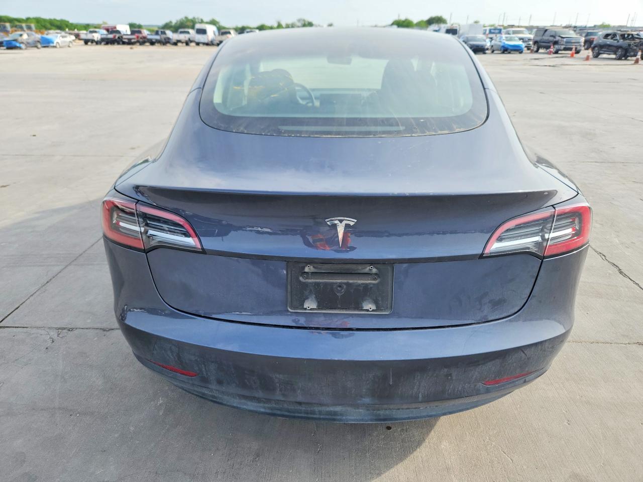 2023 Tesla Model 3 - Фото 6