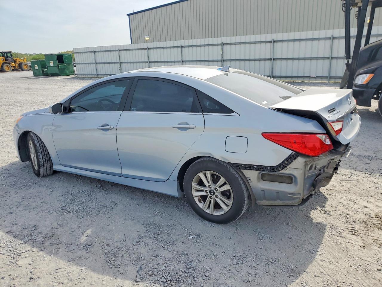 2014 Hyundai Sonata Gls - Image 2