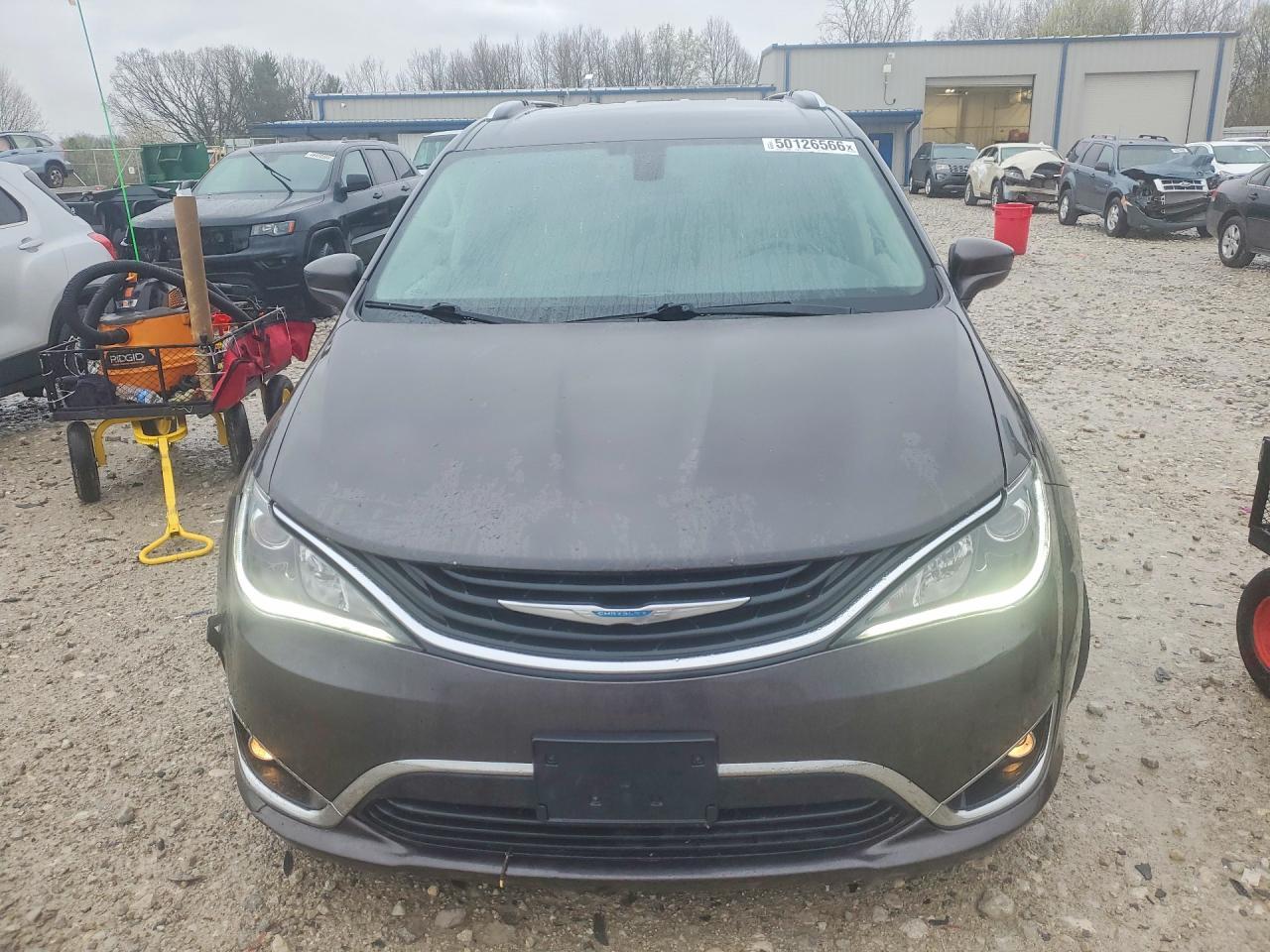 2018 Chrysler Pacifica Hybrid Touring L - Фото 5