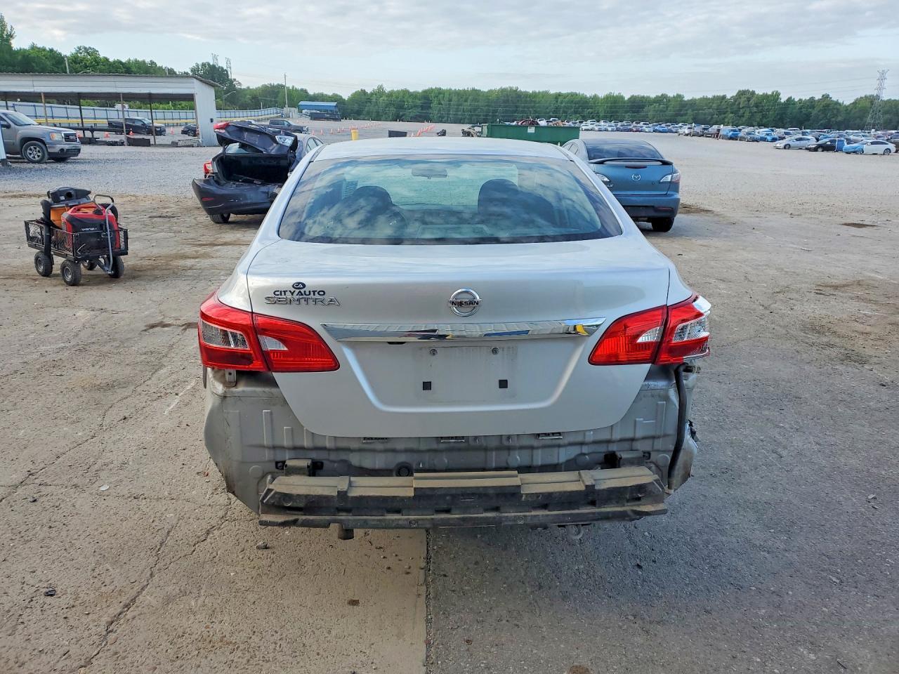 2019 Nissan Sentra S - Фото 6