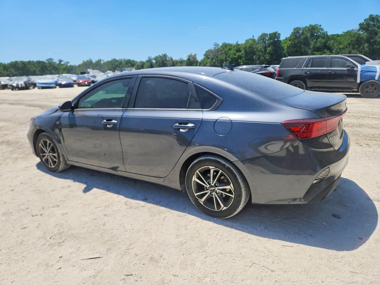 2024 Kia Forte Lxs - Image 2
