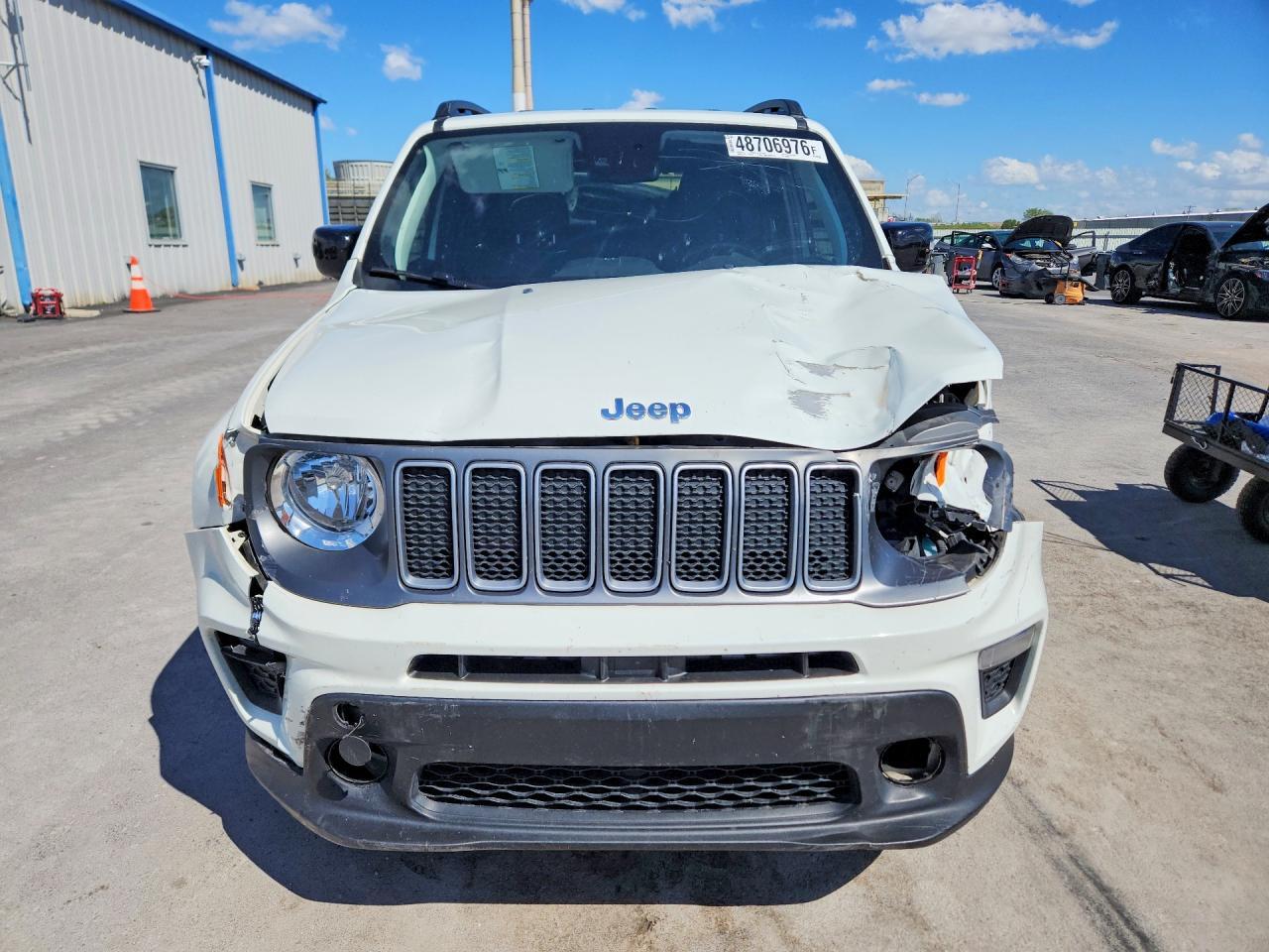 2023 Jeep Renegade Limited - Image 5