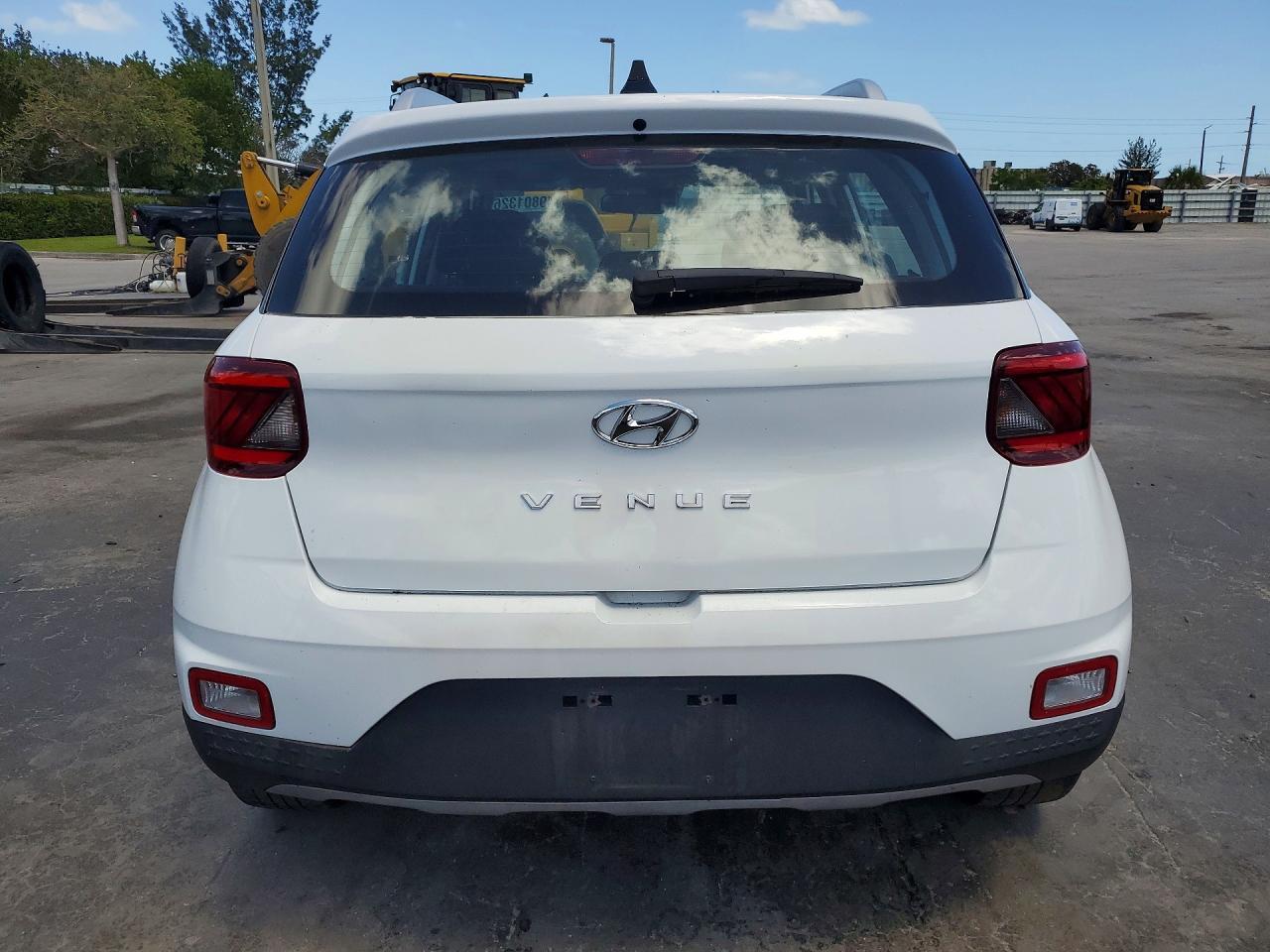 2022 Hyundai Venue Sel - Фото 6