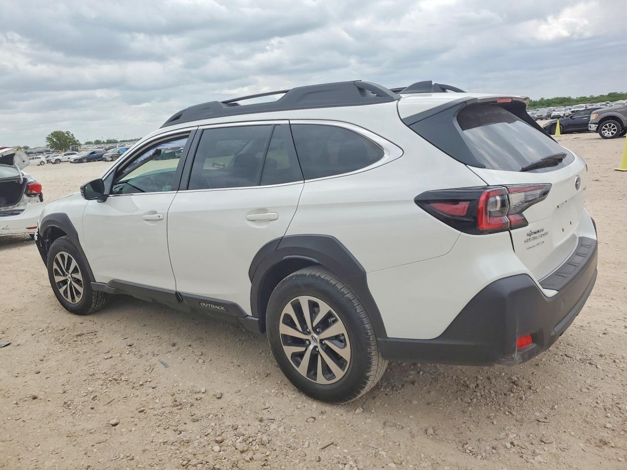 2025 Subaru Outback Premium - Фото 2