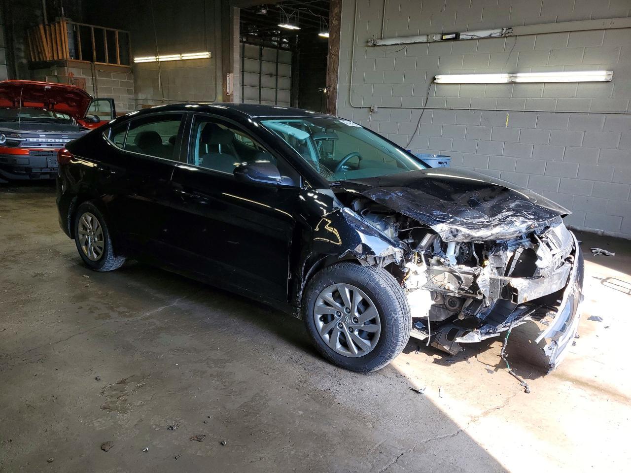 2018 Hyundai Elantra Se - Фото 4