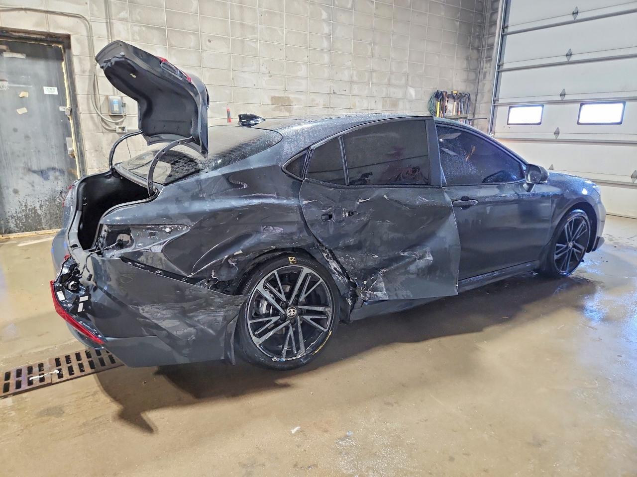 2026 Toyota Camry Xse - Фото 3