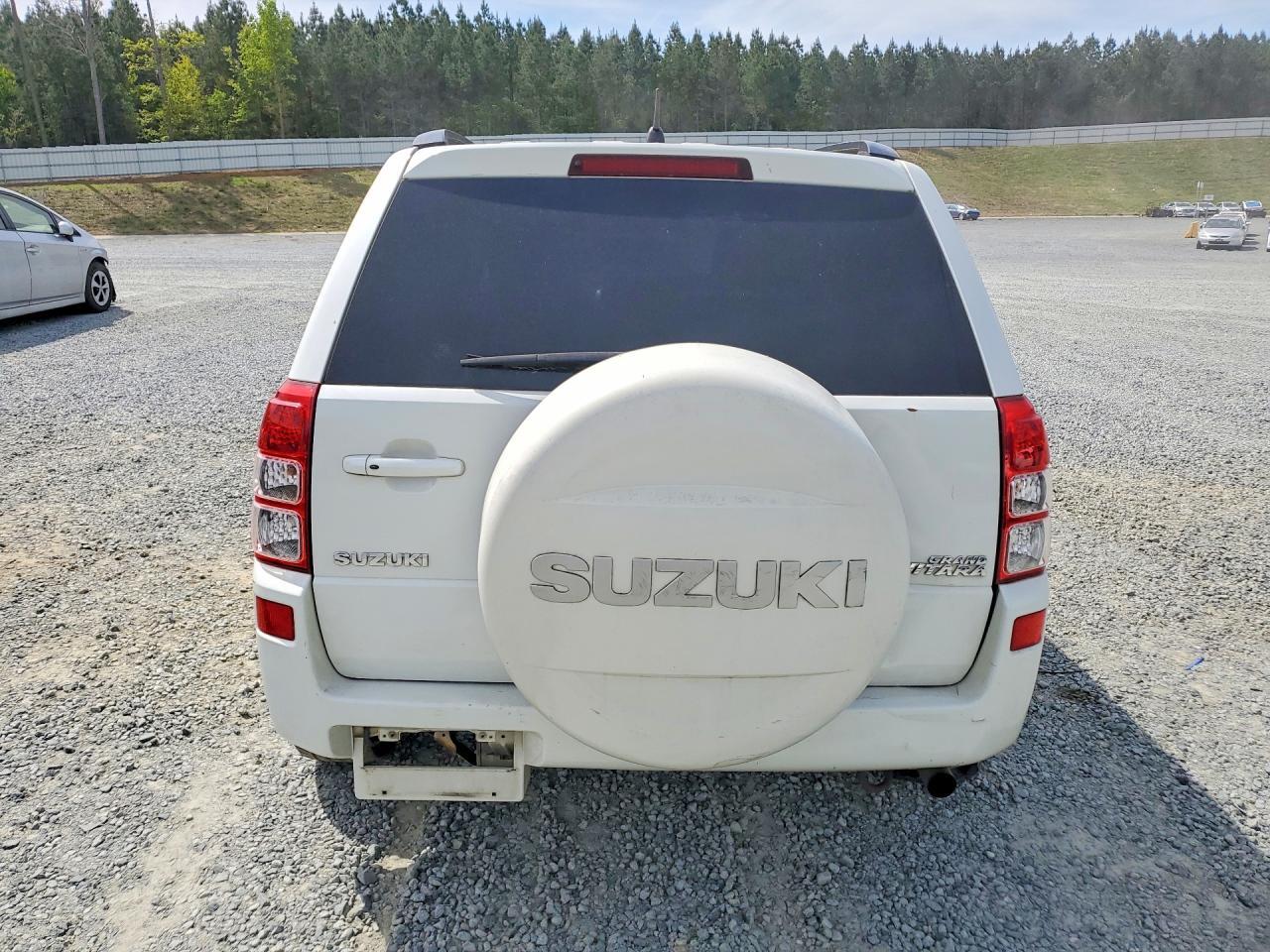 2007 Suzuki Grand Vitara Luxury - Image 6