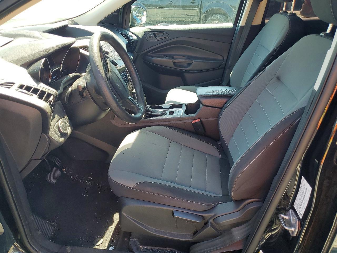 2019 Ford Escape S - Фото 7