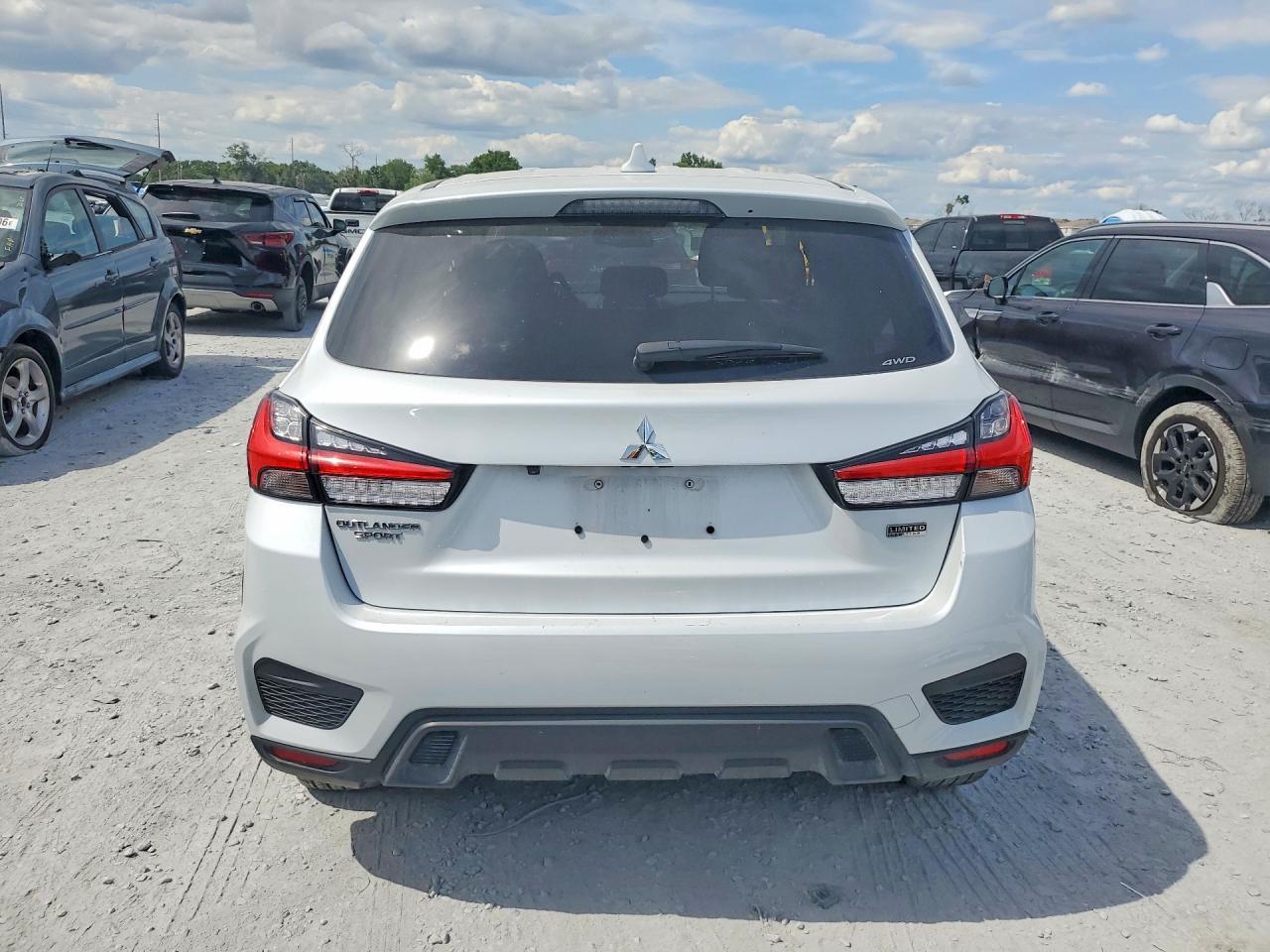 2025 Mitsubishi Outlander Sport S - Фото 6