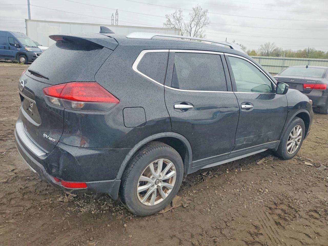 2019 Nissan Rogue Sv - Image 3