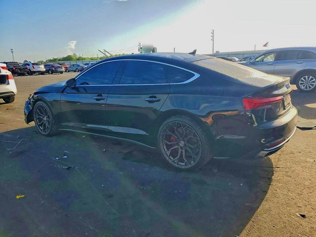 2020 Audi A5 Premium - Фото 2