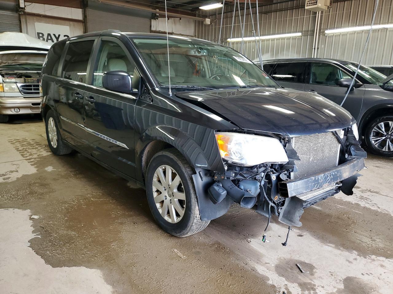 2013 Chrysler Town & Country Touring - Фото 4
