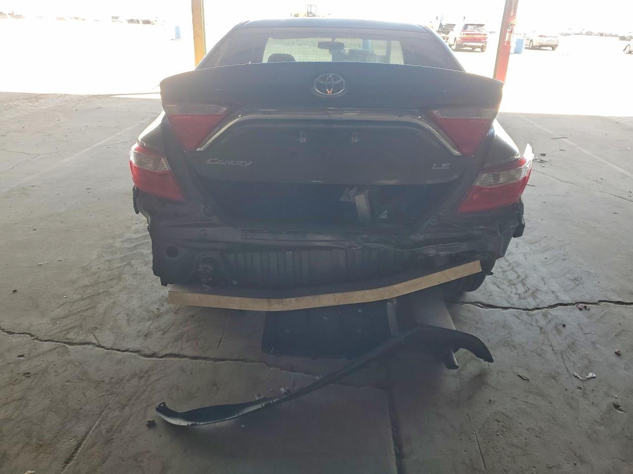 2017 Toyota Camry Le - Image 6